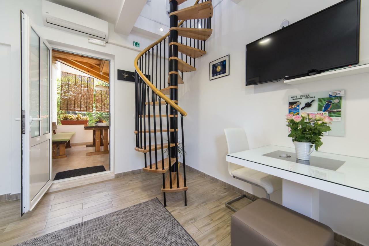 Studio Apartment Finta Rogotin Экстерьер фото