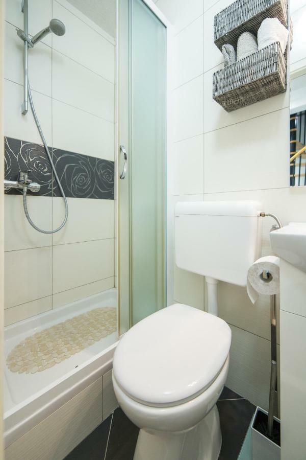 Studio Apartment Finta Rogotin Экстерьер фото